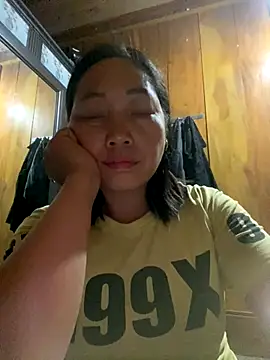 Snapshot of Lai005 chatting on 09/13/25, 08:09 Lai005 online show from 09/13/25, 08:09