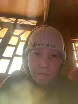 Snapshot of Lai005 chatting on 12/16/25, 04:39 Lai005 online show from 12/16/25, 04:39