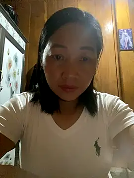 Snapshot of Lai005 chatting on 09/21/25, 07:52 Lai005 online show from 09/21/25, 07:52