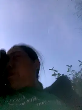 Snapshot of Lai005 chatting on 09/19/25, 10:36 Lai005 online show from 09/19/25, 10:36