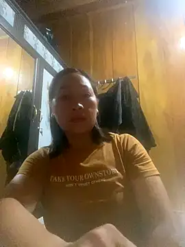 Snapshot of Lai005 chatting on 09/10/25, 11:59 Lai005 online show from 09/10/25, 11:59