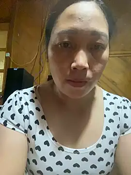 Snapshot of Lai005 chatting on 10/04/25, 05:20 Lai005 online show from 10/04/25, 05:20