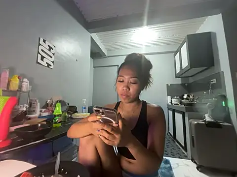 PinayLina18 online show from 05/14/26, 03:36