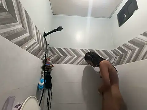 PinayLina18 online show from 04/17/26, 02:31