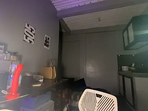 PinayLina18 online show from 04/19/26, 01:17