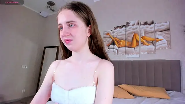 Camilla Kelly online show from 04/06/26, 01:12