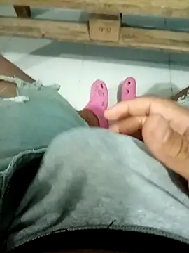 Snapshot of MasterVrgaagrande chatting on 03/31/26, 02:24 MasterVrgaagrande online show from 03/31/26, 02:24