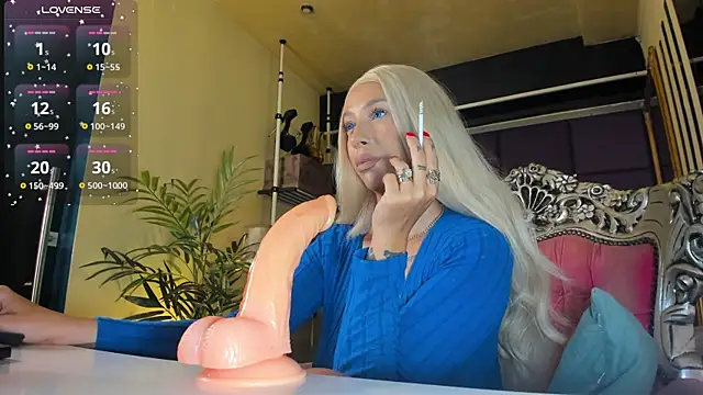 Snapshot of spicyxmilf chatting on 06/21/26, 04:07 spicyxmilf online show from 06/21/26, 04:07
