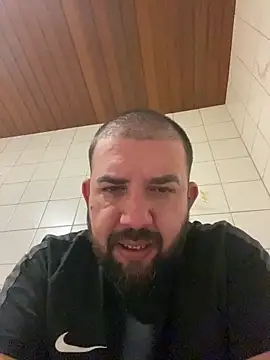 Snapshot of andrey1887 chatting on 10/14/25, 11:04 andrey1887 online show from 10/14/25, 11:04
