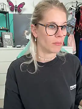 TheRealJessyLey online show from 06/11/26, 01:19
