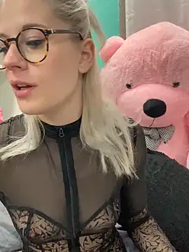 TheRealJessyLey online show from 11/12/25, 07:12