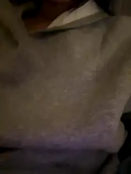 Snapshot of _Maya_zaidi_ chatting on 11/04/25, 03:38 Maya zaidi online show from 11/04/25, 03:38