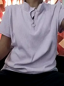 Snapshot of Ruhi_07 chatting on 10/15/25, 04:00 Ruhi 07 online show from 10/15/25, 04:00