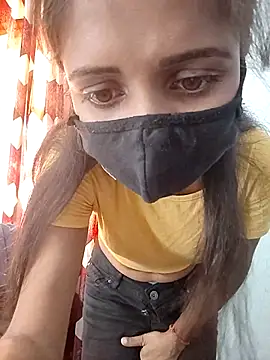 Snapshot of Ruhi_07 chatting on 10/22/25, 05:29 Ruhi 07 online show from 10/22/25, 05:29