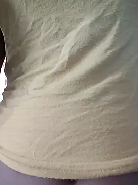 Snapshot of Ruhi_07 chatting on 10/13/25, 03:52 Ruhi 07 online show from 10/13/25, 03:52