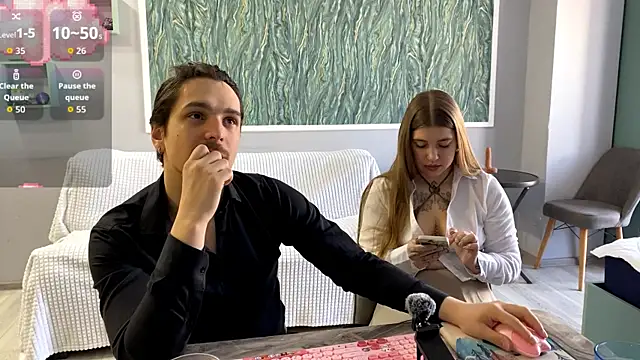 VelvetMiley online show from 04/07/26, 06:04