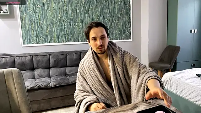 VelvetMiley online show from 04/18/26, 03:14