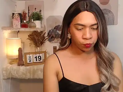 Ursexy ngaw online show from 11/19/25, 04:07