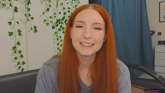 Snapshot of Olivia_Rid_ chatting on 10/03/25, 08:10 Olivia Rid online show from 10/03/25, 08:10