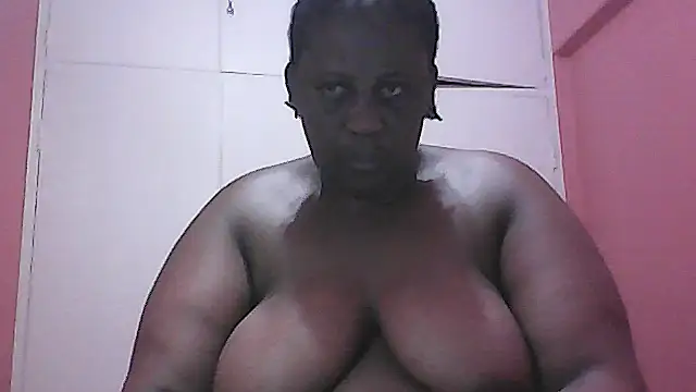 HUGEASSXXXXX online show from 10/11/25, 03:18