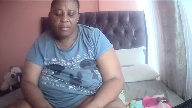 HUGEASSXXXXX online show from 02/15/26, 05:08