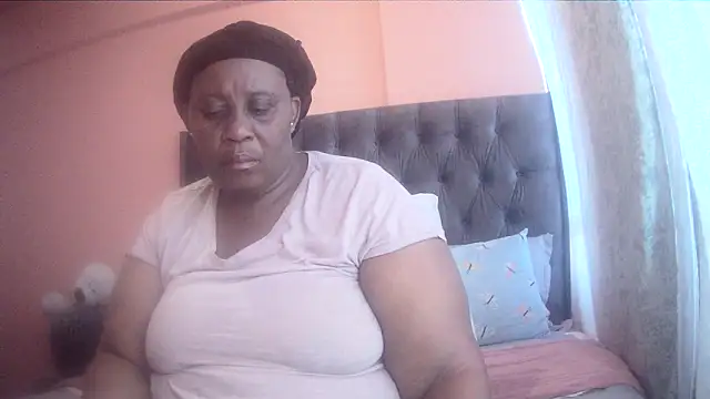 HUGEASSXXXXX online show from 03/19/26, 05:18