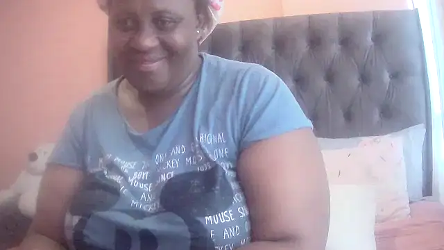 HUGEASSXXXXX online show from 03/17/26, 05:10