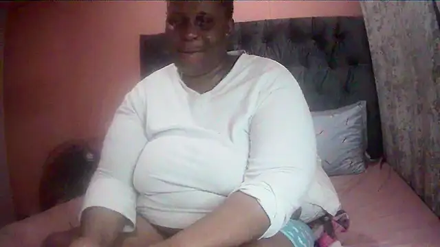 HUGEASSXXXXX online show from 03/15/26, 06:37