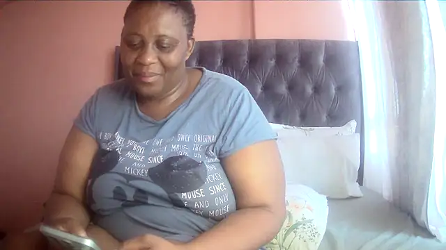 HUGEASSXXXXX online show from 02/12/26, 05:18