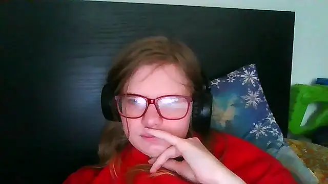 Moonolighta online show from 02/15/26, 08:57