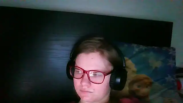 Snapshot of Moonolighta chatting on 11/08/25, 01:25 Moonolighta online show from 11/08/25, 01:25