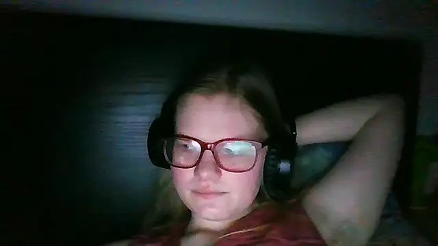 Moonolighta online show from 01/06/26, 04:33