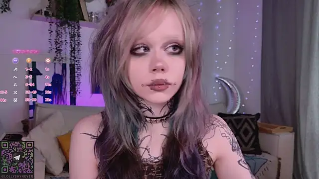 Lollyshy online show from 02/19/26, 07:49