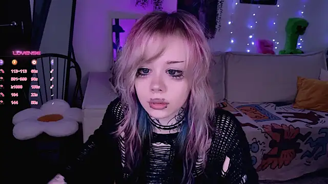 Lollyshy online show from 12/14/25, 10:21