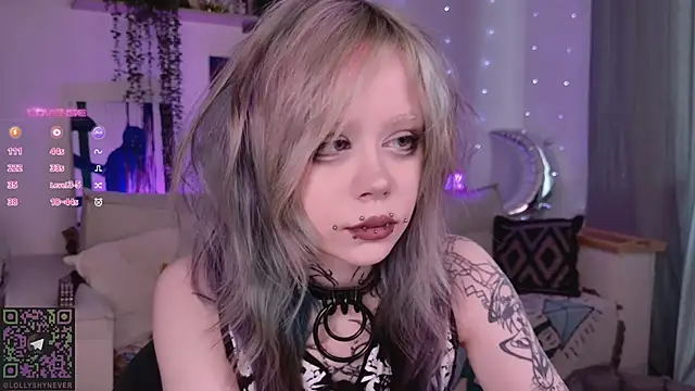 Lollyshy online show from 02/25/26, 08:25