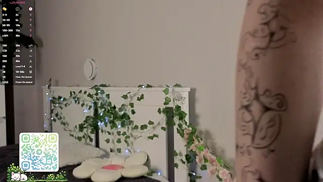 BlushinBloom online show from 05/09/26, 06:17