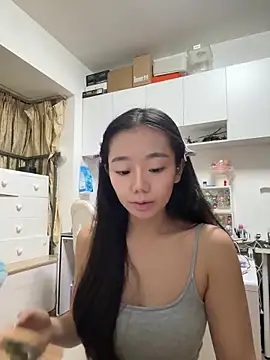 Snapshot of jiajia_L chatting on 10/09/25, 02:17 jiajia L online show from 10/09/25, 02:17