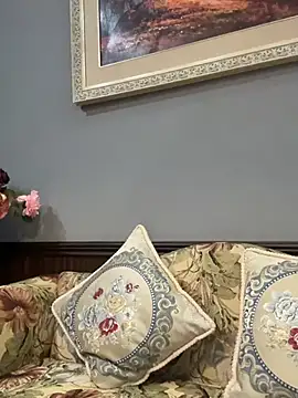 jiajia L online show from 04/10/26, 11:50