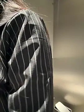 jiajia L online show from 03/23/26, 09:20