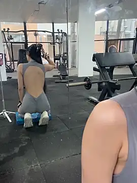 jiajia L online show from 03/05/26, 10:23