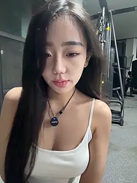 jiajia L online show from 12/17/25, 01:49