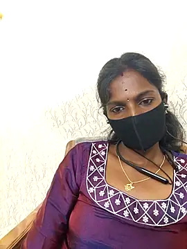 Snapshot of Honey_rosetamil chatting on 06/30/26, 03:56 Honey rosetamil online show from 06/30/26, 03:56