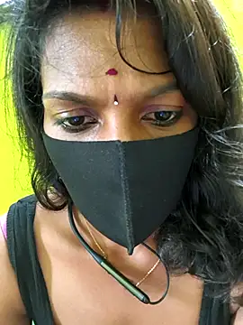 Snapshot of Honey_rosetamil chatting on 06/25/26, 05:34 Honey rosetamil online show from 06/25/26, 05:34