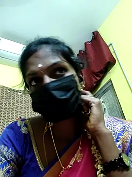 Honey rosetamil online show from 10/28/25, 12:59