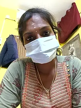 Honey rosetamil online show from 11/18/25, 12:52