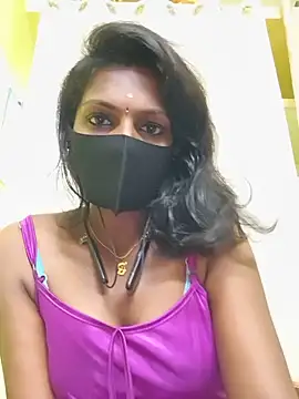Snapshot of Honey_rosetamil chatting on 06/06/26, 05:29 Honey rosetamil online show from 06/06/26, 05:29