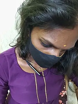 Snapshot of Honey_rosetamil chatting on 06/11/26, 06:38 Honey rosetamil online show from 06/11/26, 06:38
