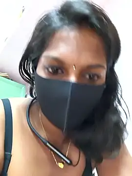 Snapshot of Honey_rosetamil chatting on 06/17/26, 07:02 Honey rosetamil online show from 06/17/26, 07:02