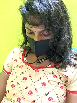 Snapshot of Honey_rosetamil chatting on 06/14/26, 07:15 Honey rosetamil online show from 06/14/26, 07:15
