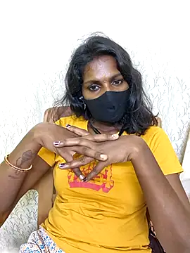 Snapshot of Honey_rosetamil chatting on 06/02/26, 10:43 Honey rosetamil online show from 06/02/26, 10:43